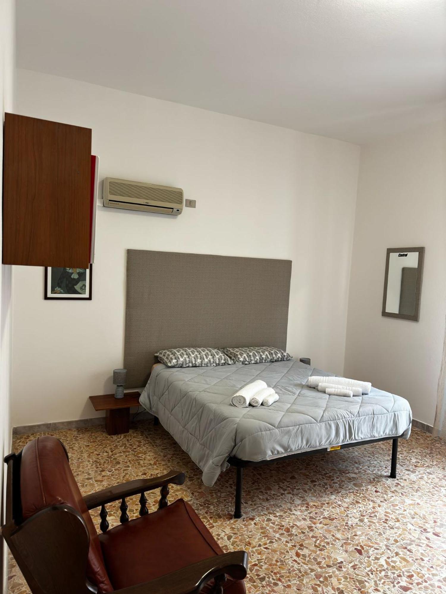 Pm 41 Via Ennio Porrino Guest House Alghero Exterior photo