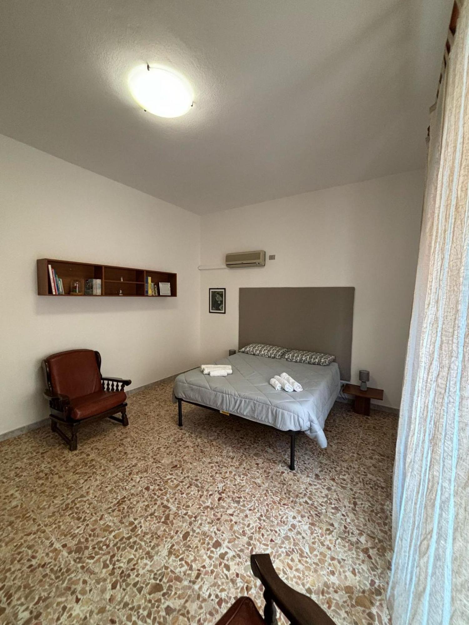 Pm 41 Via Ennio Porrino Guest House Alghero Exterior photo
