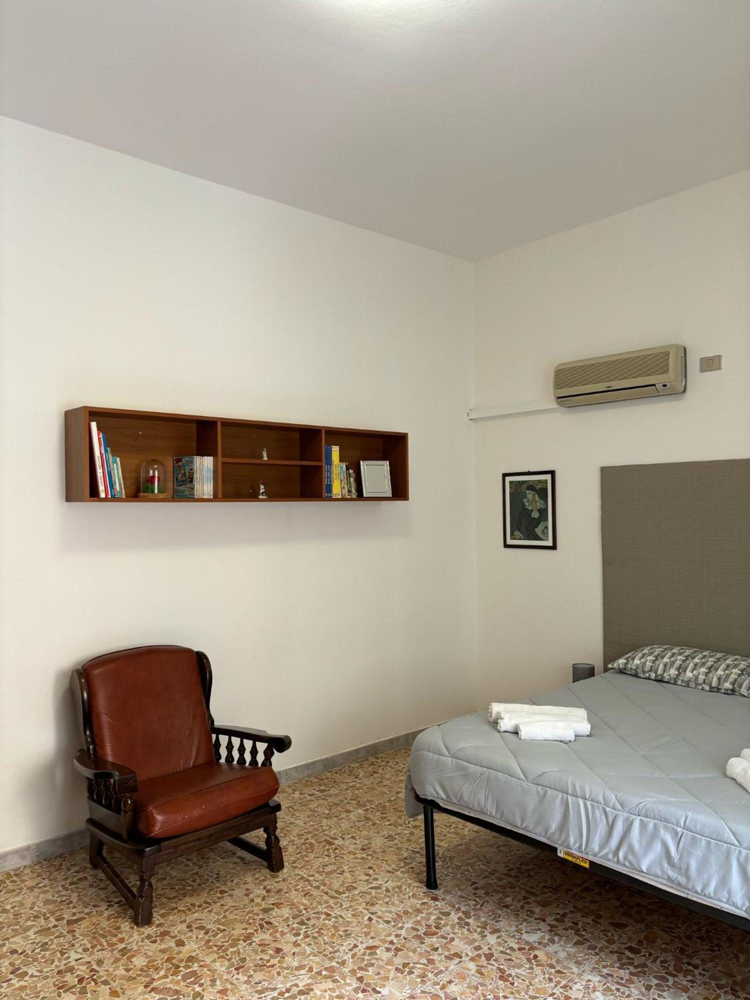 Pm 41 Via Ennio Porrino Guest House Alghero Exterior photo