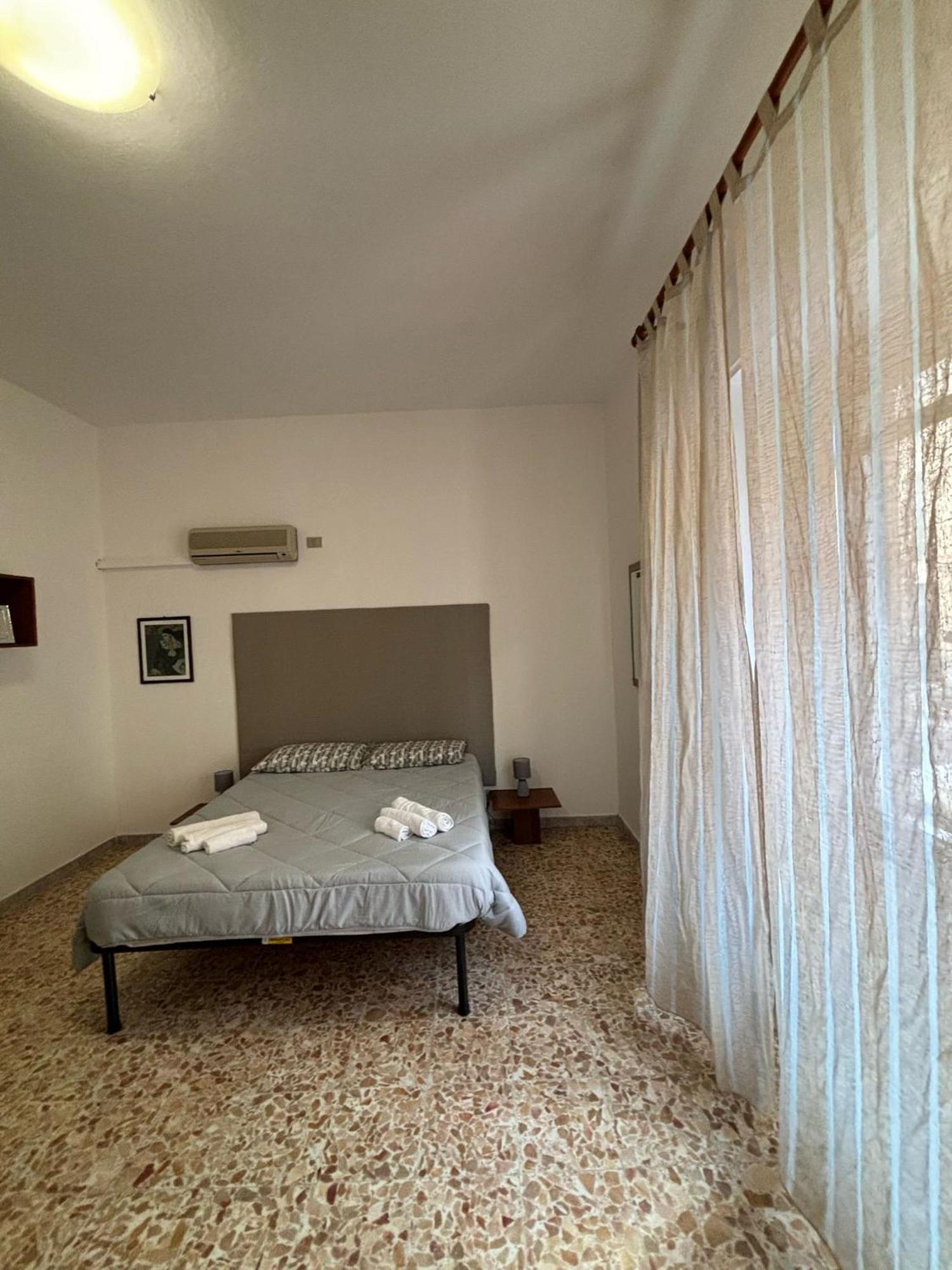 Pm 41 Via Ennio Porrino Guest House Alghero Exterior photo